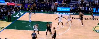 雄鹿球员击败对手,实现个人历史里程碑的简单介绍 雄鹿球员击败对手,实现个人历史里程碑的简单介绍