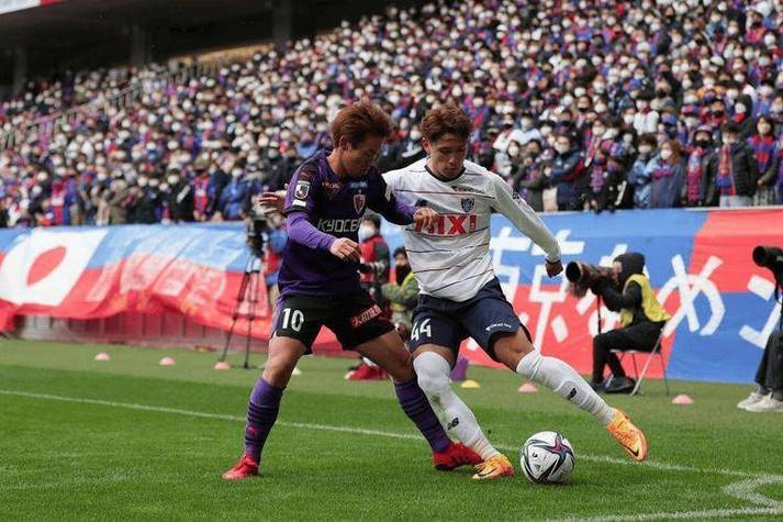 九游app下载-广岛三箭在日本联赛中克服困难获胜