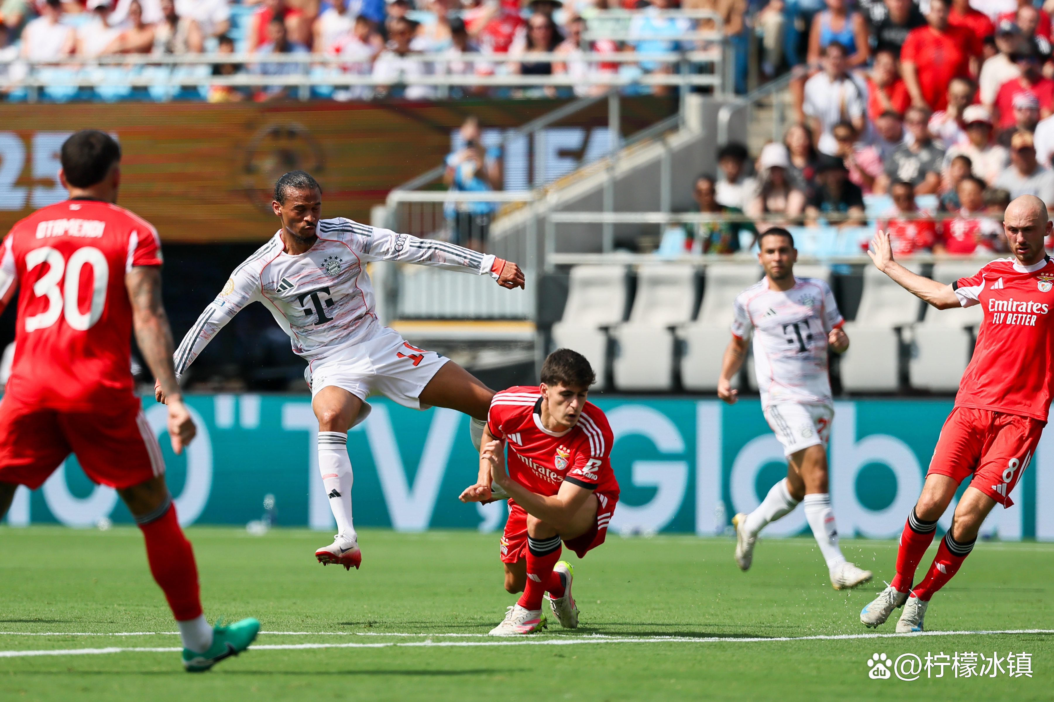 关于拜仁慕尼黑失误频频，卫冕生涯面临考验的信息