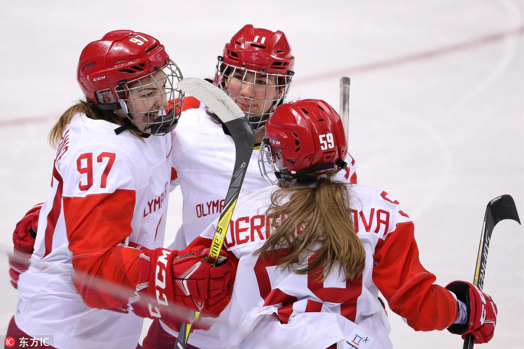 俄罗斯跳水运动员表现完美,斩获双金的简单介绍 俄罗斯跳水运动员表现完美,斩获双金的简单介绍