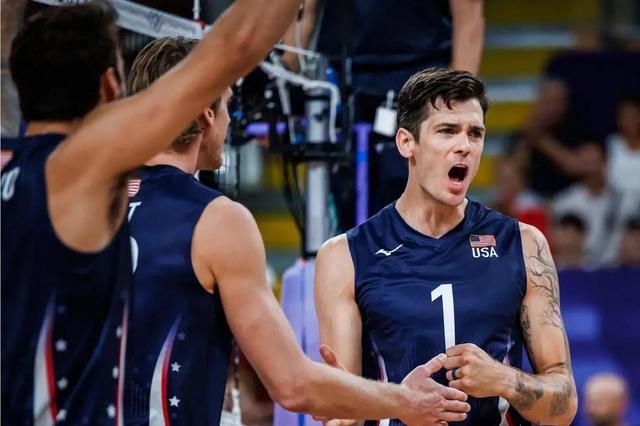 九游官网-紧张刺激的比拼，双方你追我赶的简单介绍