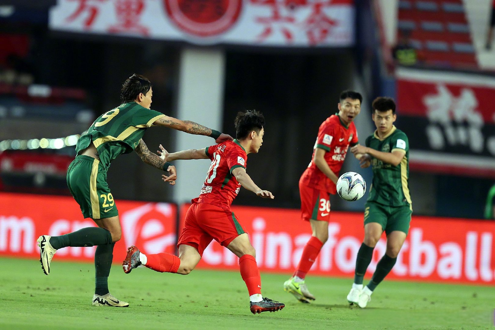 国安追寻胜利，客场对阵河南建业冲击前列的简单介绍