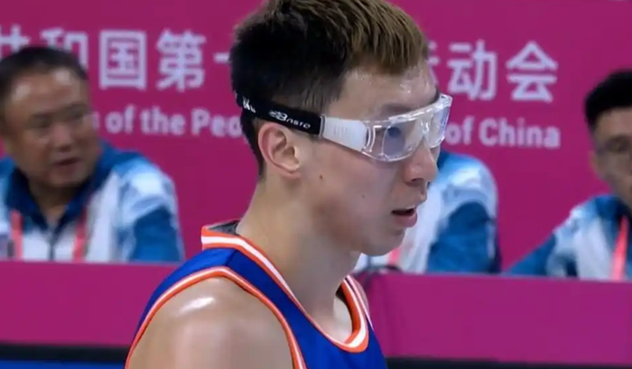 九游娱乐网页-步行者逆转广州队，周琦统治全场