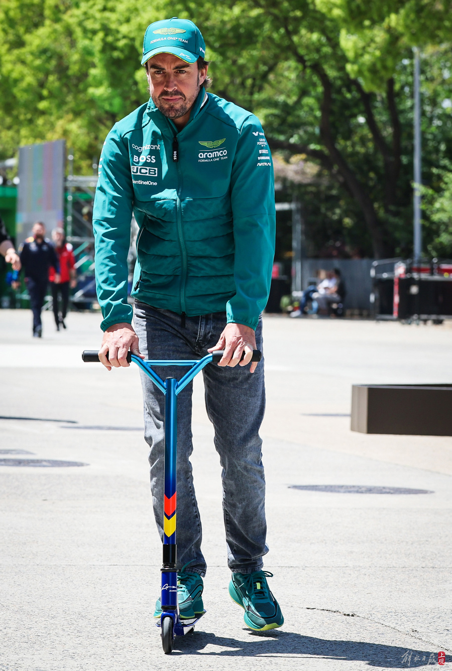 九游娱乐网页-包含索伯车队绝杀雷诺车队，阿隆索状态火热的词条