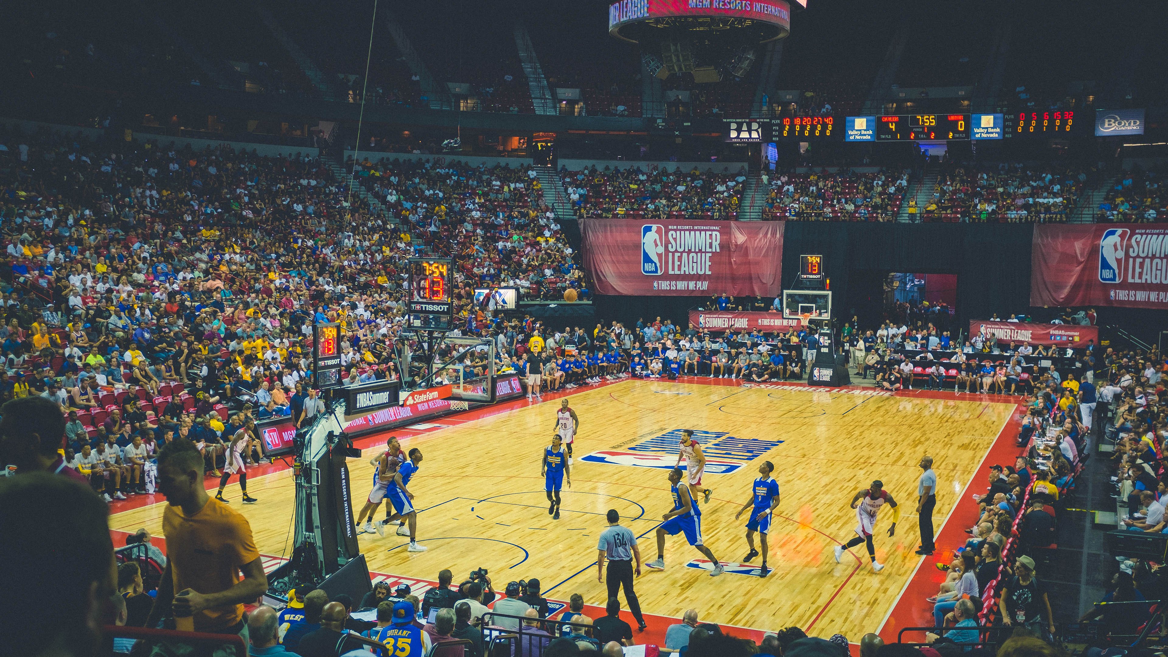 宿敌新生，魔术与灰熊的终极碰撞，一场改写历史的血战