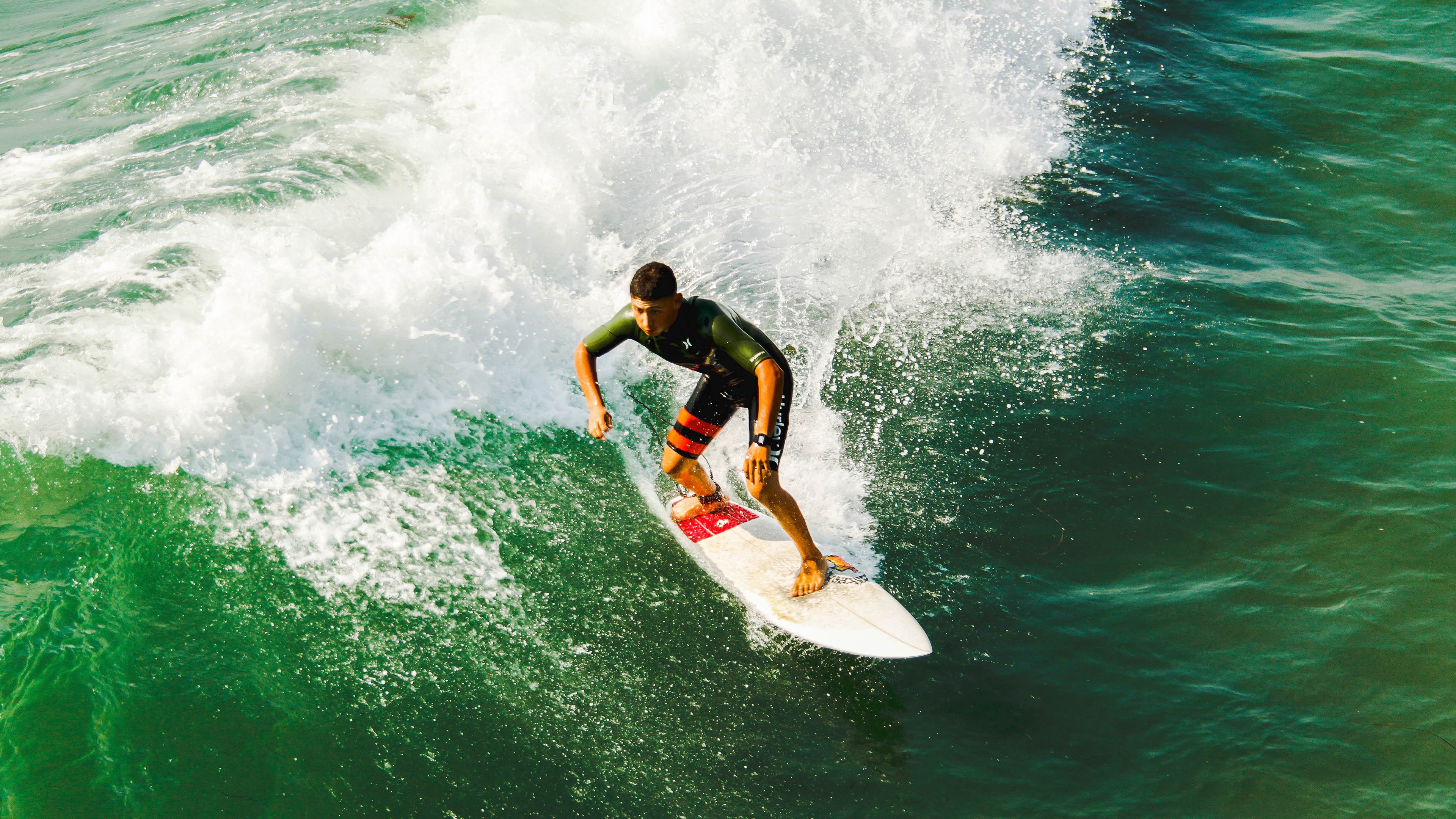 九游中国-卡瓦哈尔爆发，皇马全面压制加拿大，诠释现代足球的战术唯一性