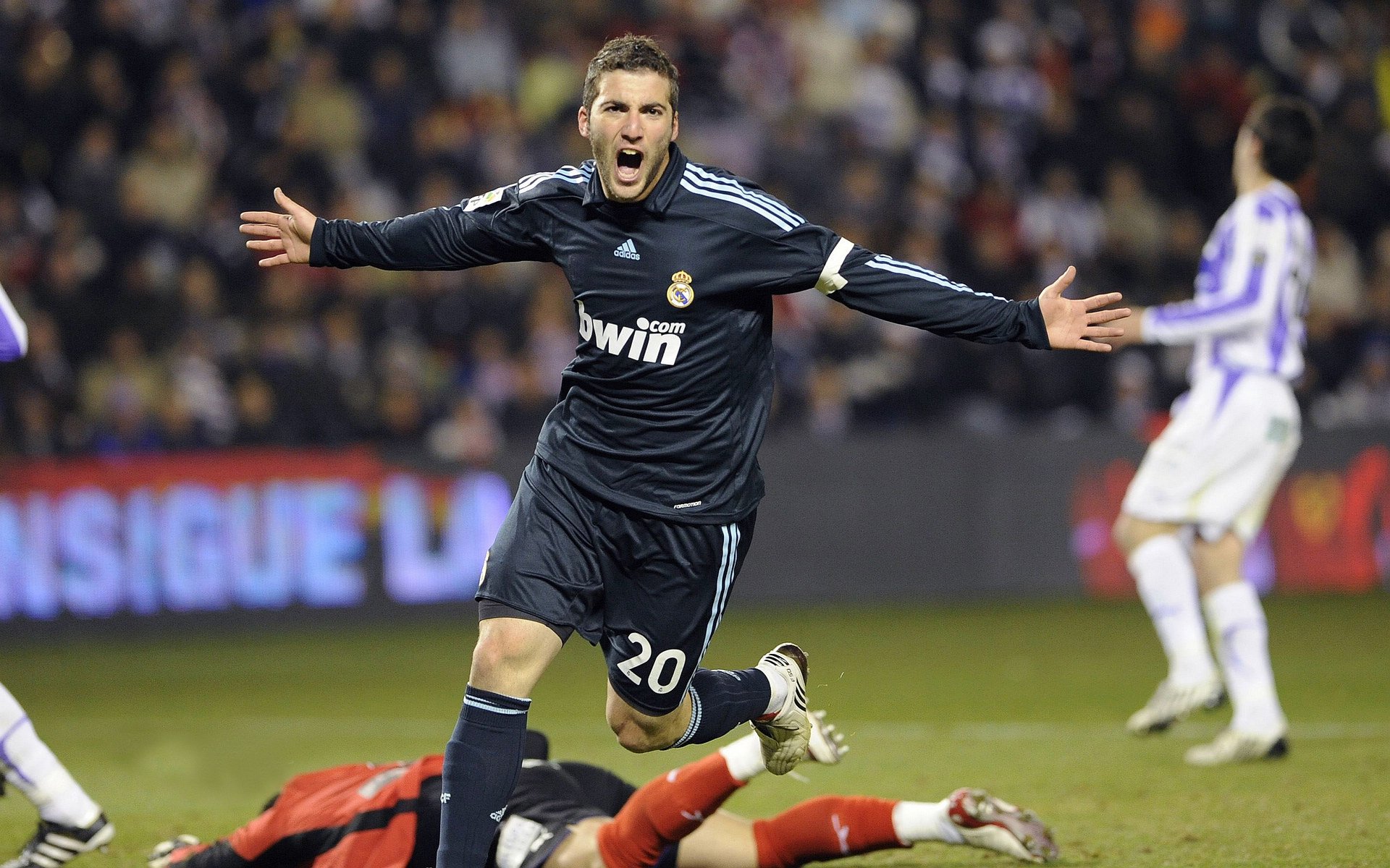 哈斯奇迹,小车队力克法拉利,维斯塔潘带队取胜背后的故事